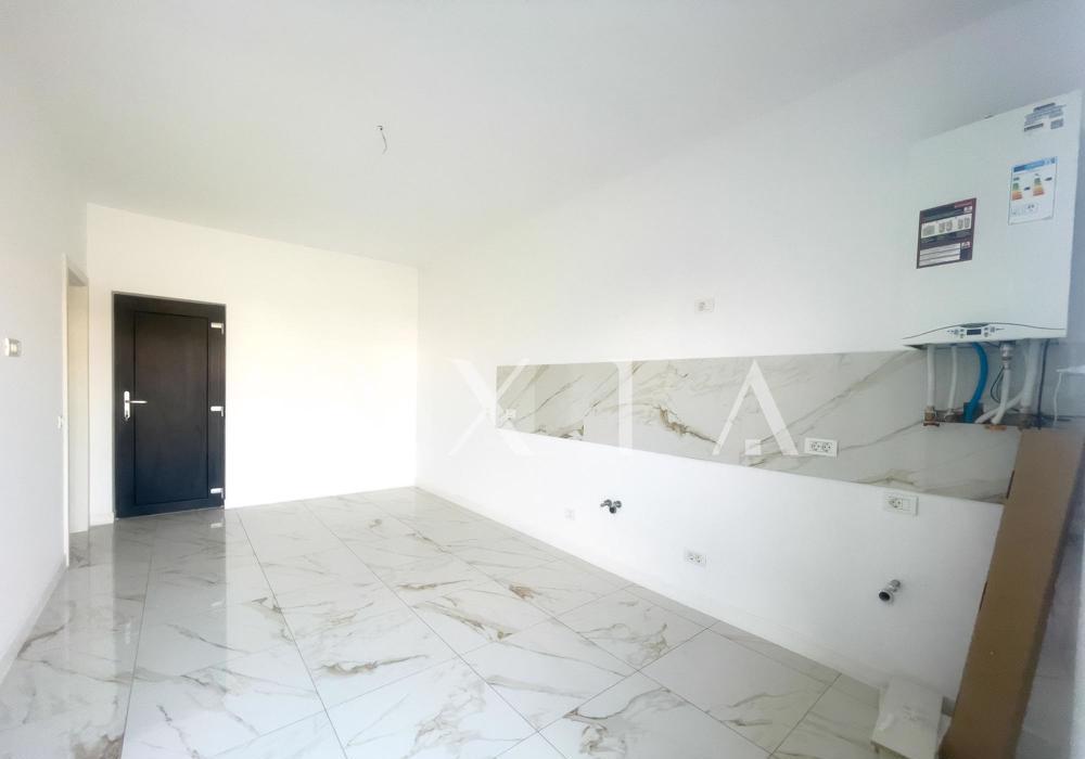 CX344 Duplex despartit prin garaj, finisaje Premium, zona buna