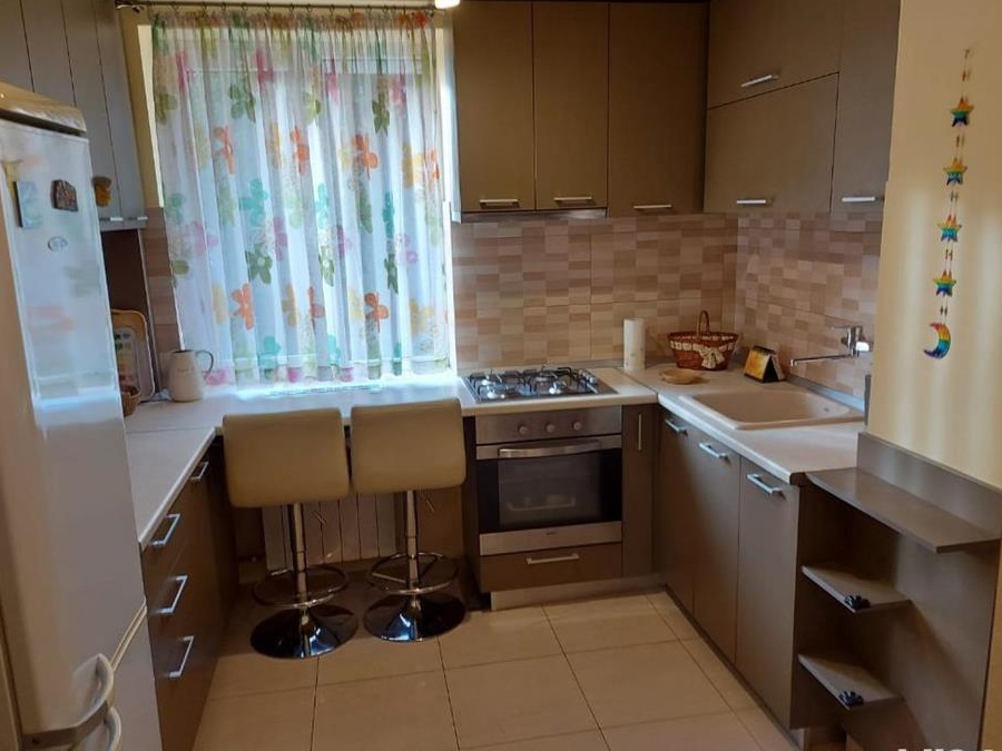 Dau in chirie apartament cu 2 camere - Oradea