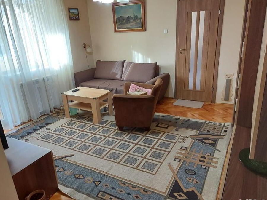 Dau in chirie apartament cu 2 camere - Oradea