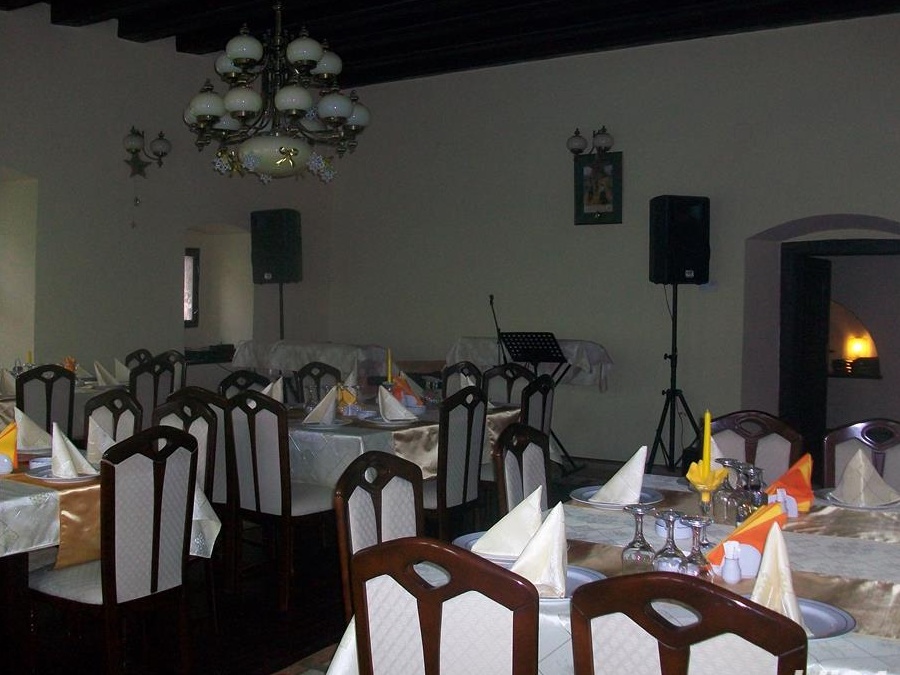Dau in chirie restaurant Central Bistrita