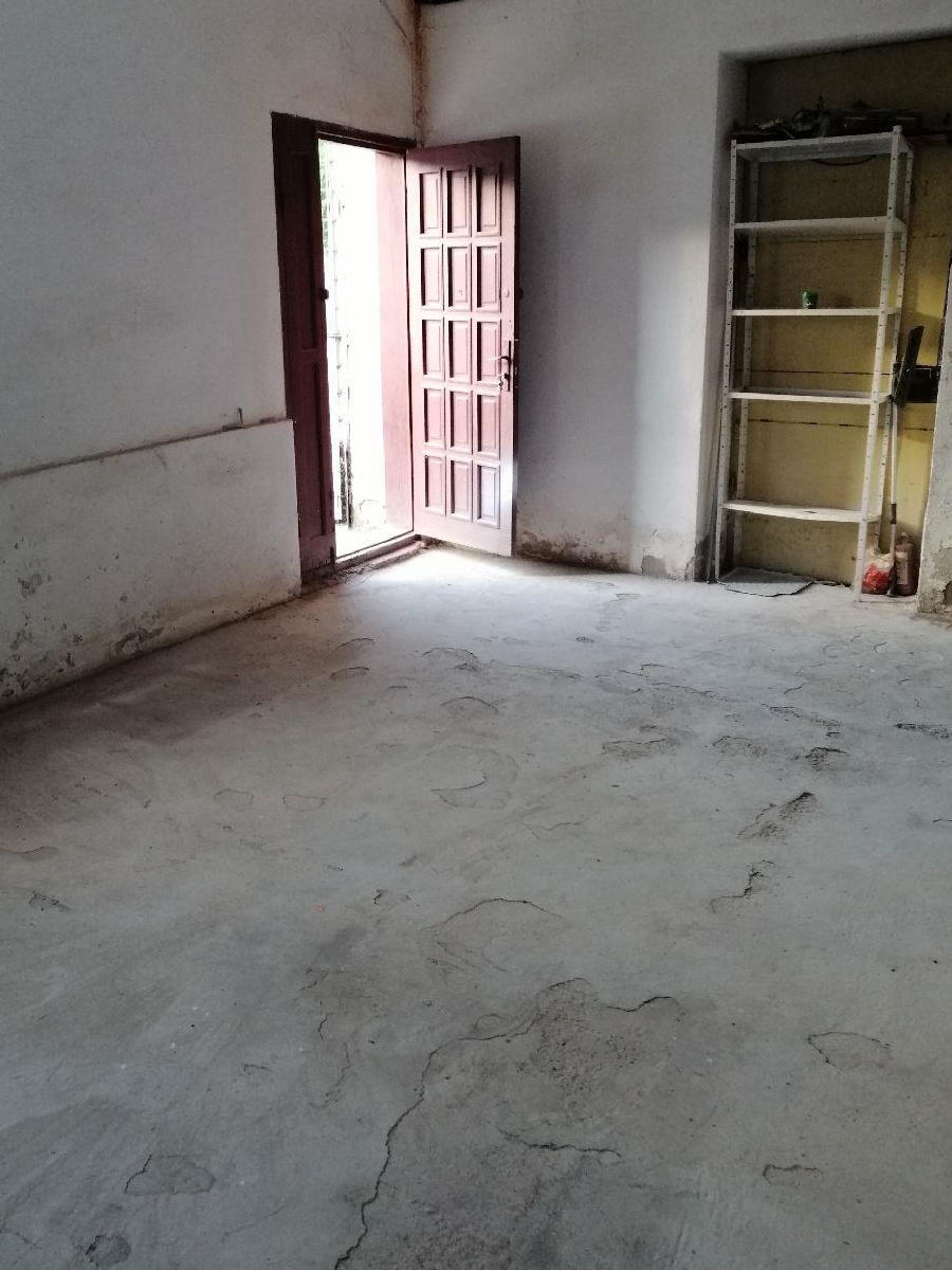 Dau în chirie spațiu 40 mp