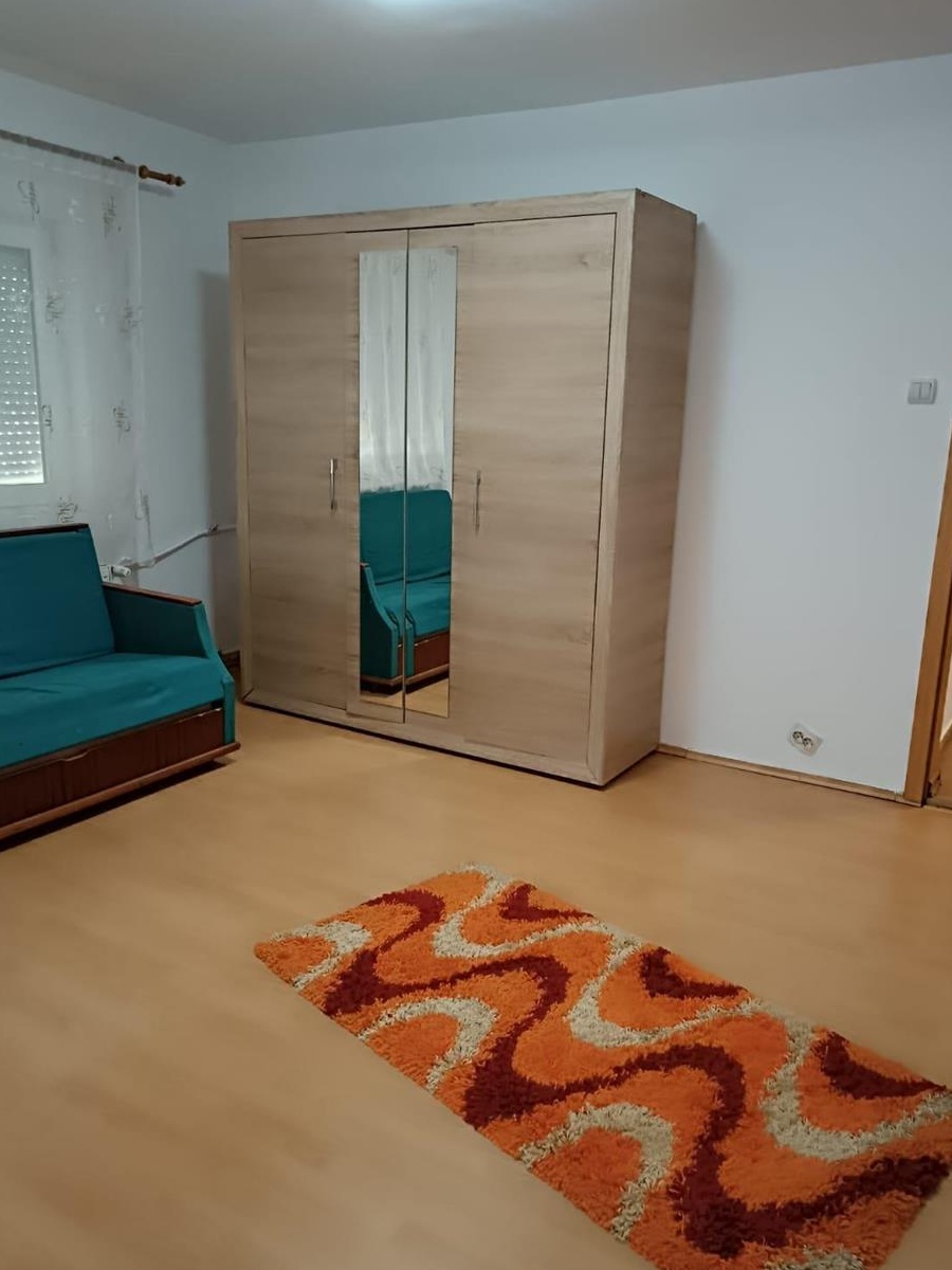 De inchiriat 2 camere parter confort 1 zona Bucovina