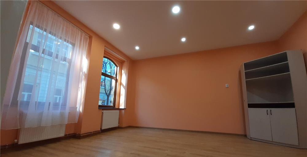 De inchiriat apartament 2 camere ultracentral Oradea