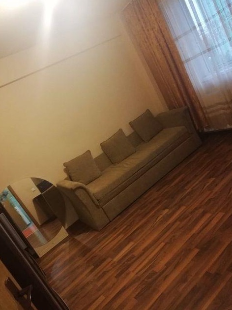 de inchiriat apartament o camera zona Aradului