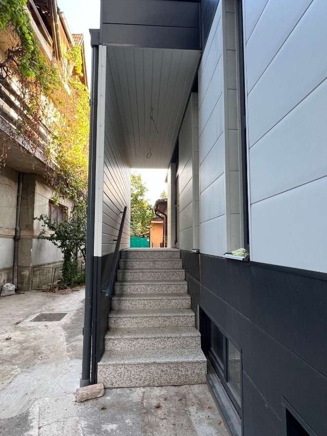 De Inchiriat Imobil spatii birouri, Clinica medicala, Spatii comercial