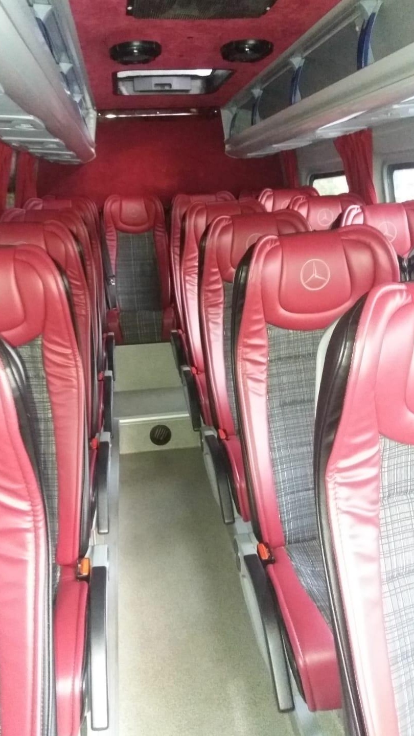 De inchiriat microbuz 21 locuri fabricatie 2019
