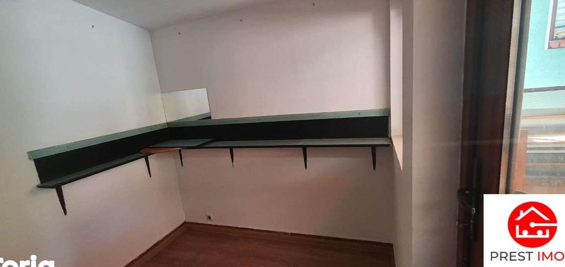 De inchiriat spatiu comercial in centru