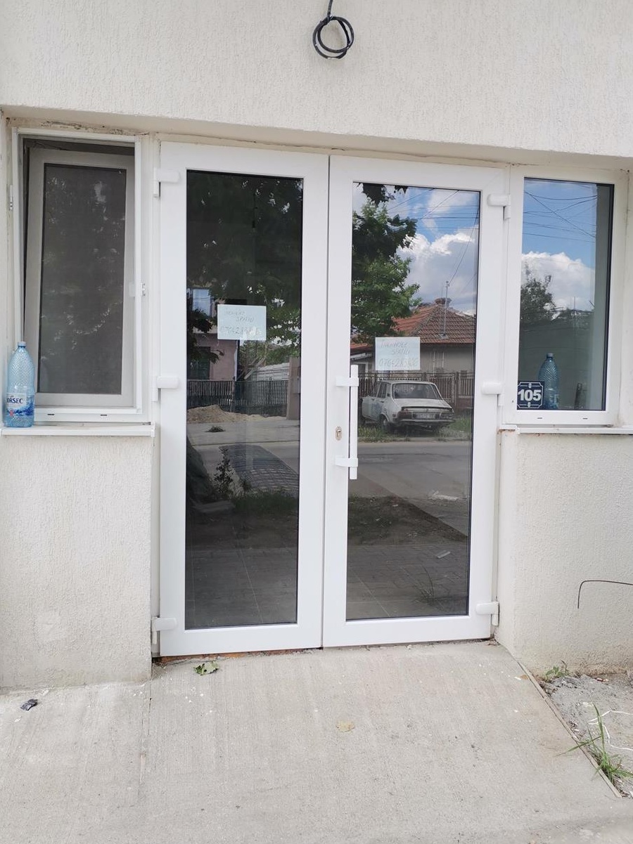 De închiriat spațiu comercial nou 17mp
