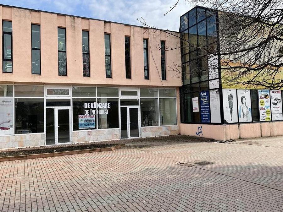 DE INCHIRIAT Spatiu comercial P. Neamt - 175 mp, P-ta M. Kogalniceanu