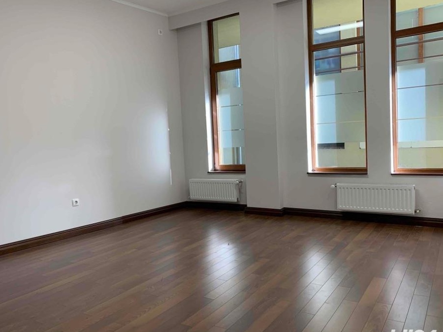 De inchiriat spatiu comercial ultracentral