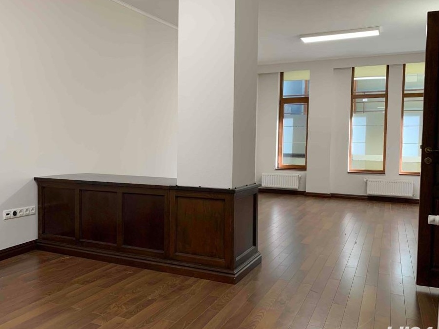 De inchiriat spatiu comercial ultracentral