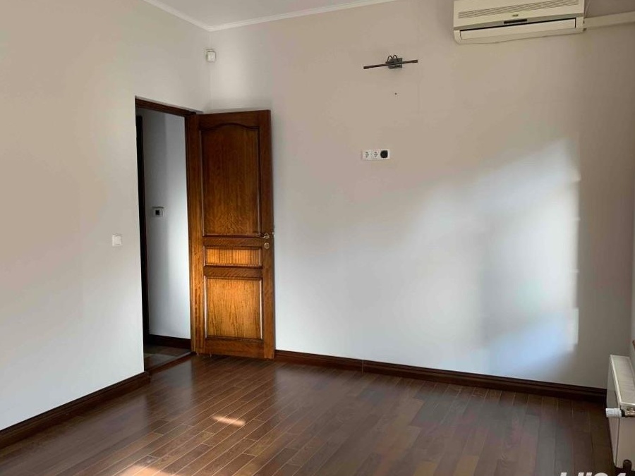 De inchiriat spatiu comercial ultracentral