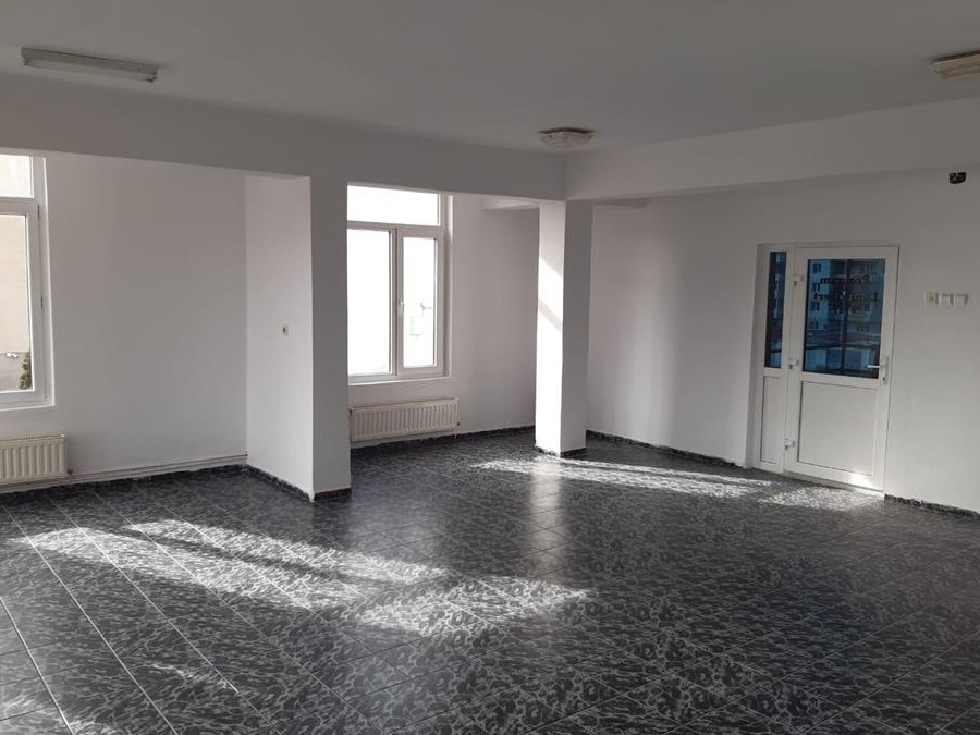 De inchiriat Spatiu Sighisoara