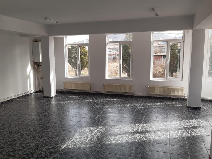 De inchiriat Spatiu Sighisoara