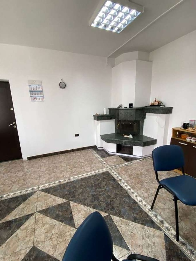 DE INCHIRIAT VILA /BIROURI - Zona Str. Republicii