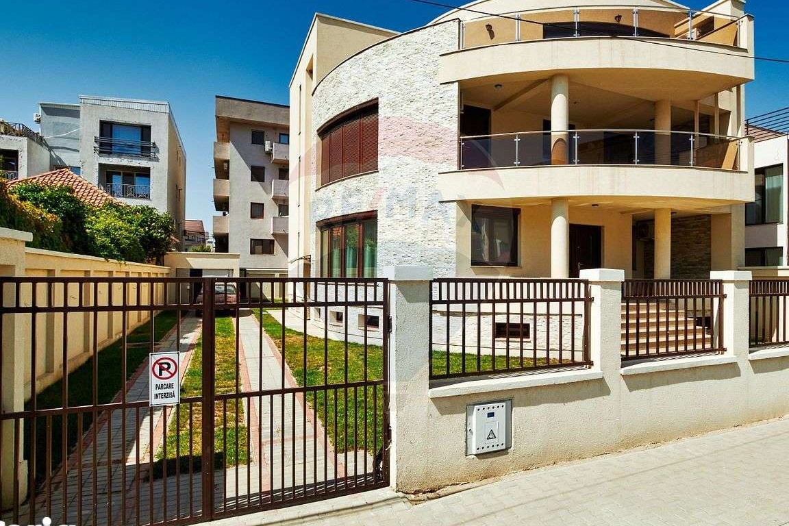 DE INCHIRIAT VILA CU 7 CAMERE IN MAMAIA NORD