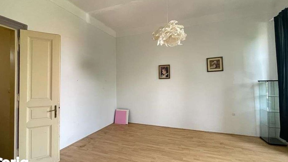 De vanzare apartament 2 camere Gojdu Sinaia