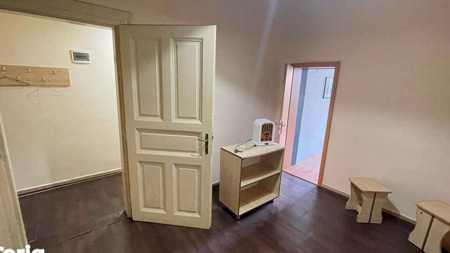 De vanzare apartament 2 camere Gojdu Sinaia