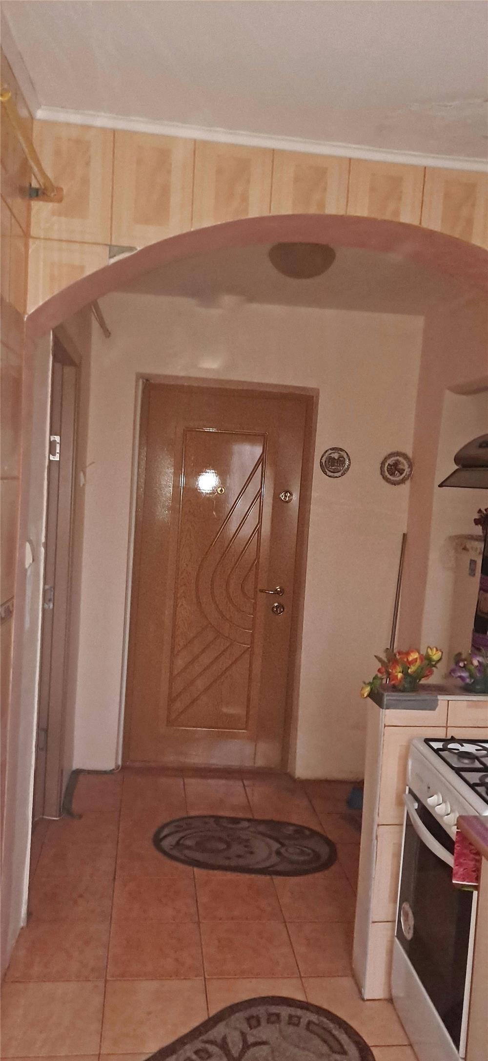 De vânzare apartament 3 camere