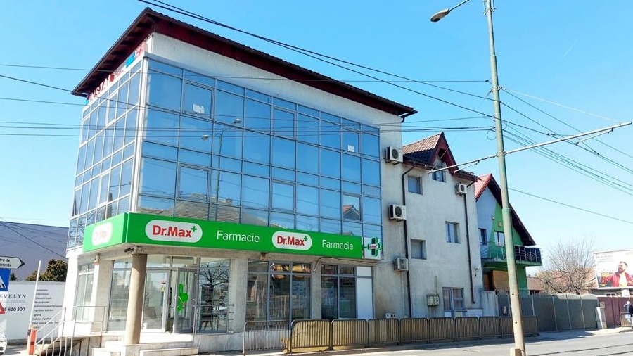 De vanzare clădire de birouri,spatii comerciale,apartamente cu 1si 2 camere,Modern