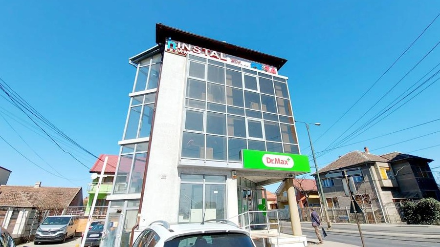 De vanzare clădire de birouri,spatii comerciale,apartamente cu 1si 2 camere,Modern