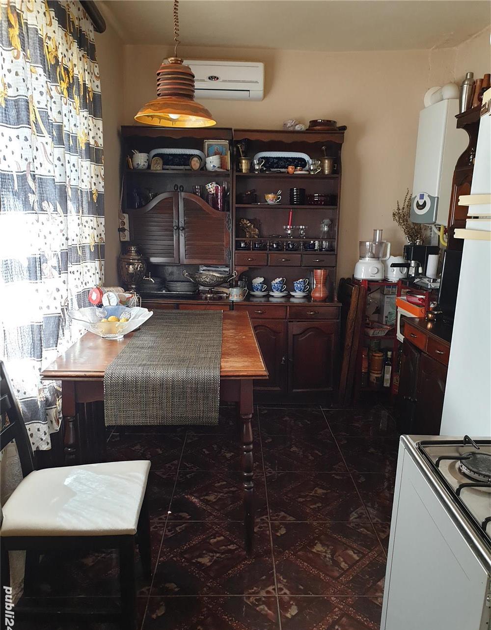 De vânzare/ de închiriat casă,  4 camere