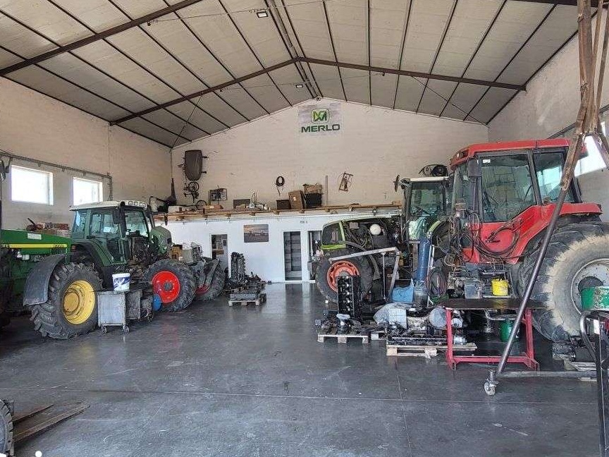 De Vanzare Hala 300 m2 Odoreu