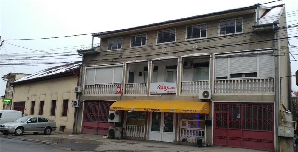 De vanzare imobil cu spatiu comercial la parter