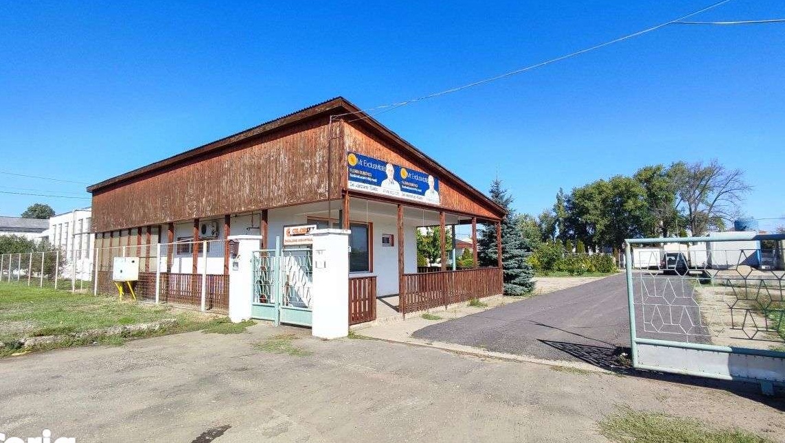 De Vanzare / Inchiriere Hala Productie cu teren Carei - Comision 0% cu