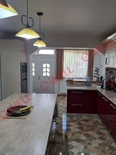 De vânzare o casă familială situat în Sovata