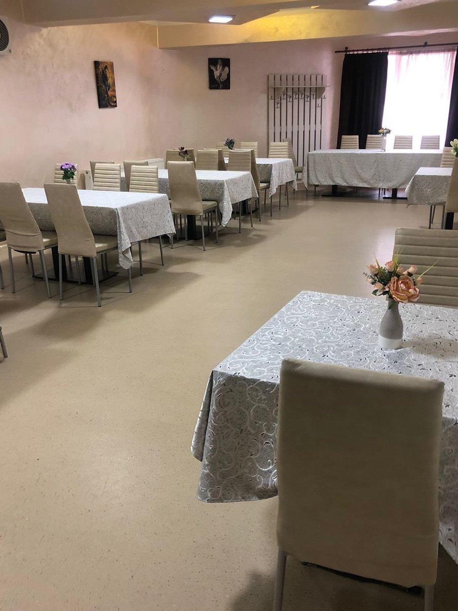 DE VÂNZARE PENSIUNE RESTAURANT BAR sau ÎNCHIRIERE ÎN ANUMITE CONDIȚII