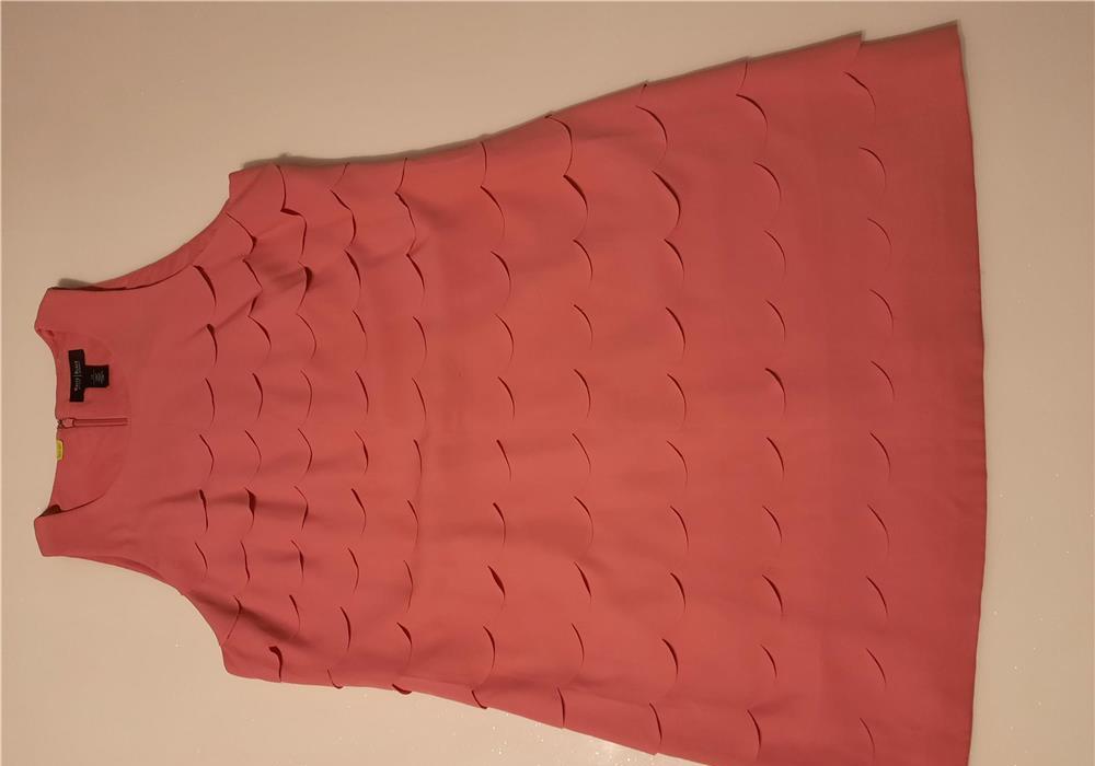 De vanzare rochite cochete ieftine marimea,L,XL.