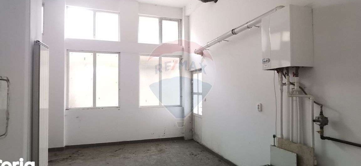 De vânzare spațiu comercial cu randament foarte bun | Semicentral
