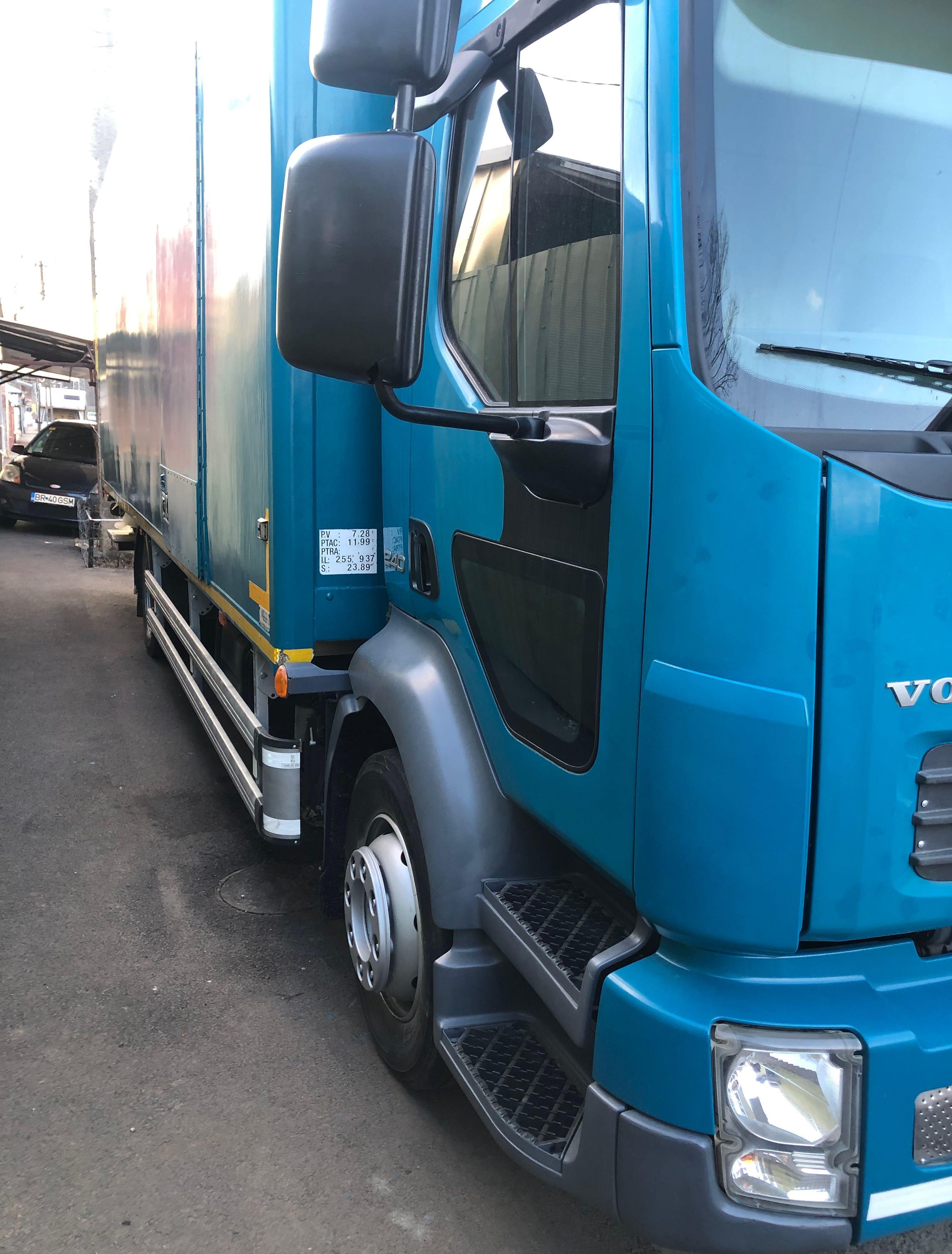 De vânzare Volvo FL 240