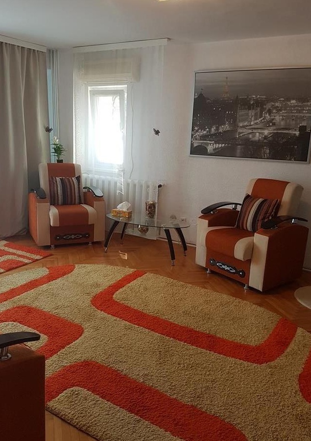 decomandat, centrala pe gaze, zona Dacia