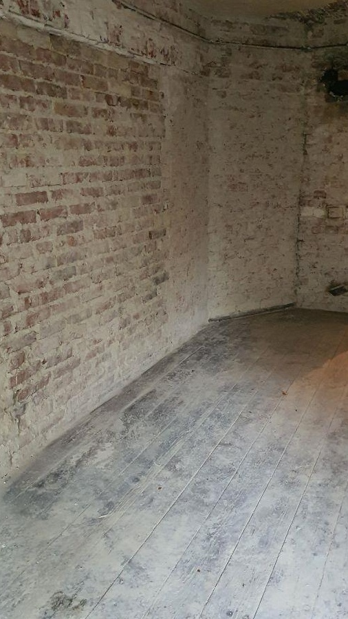 Decopertari apartamente,demolari case,caram moloz
