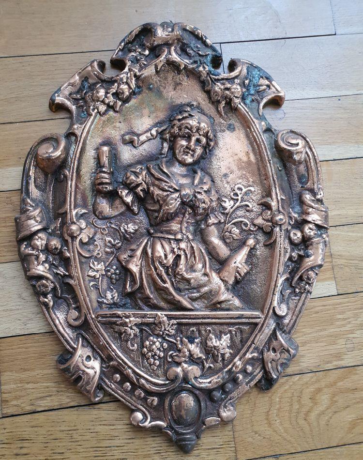 Decor de perete din bronz