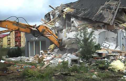 Demolari