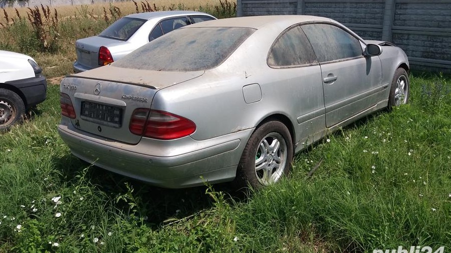 Dezmembram Mercedes CLK 200