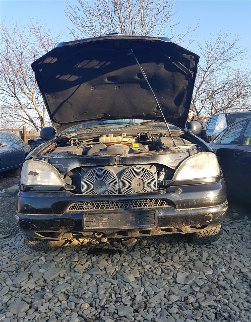Dezmembram Mercedes ML W163 3.2 benzina 2000-2001
