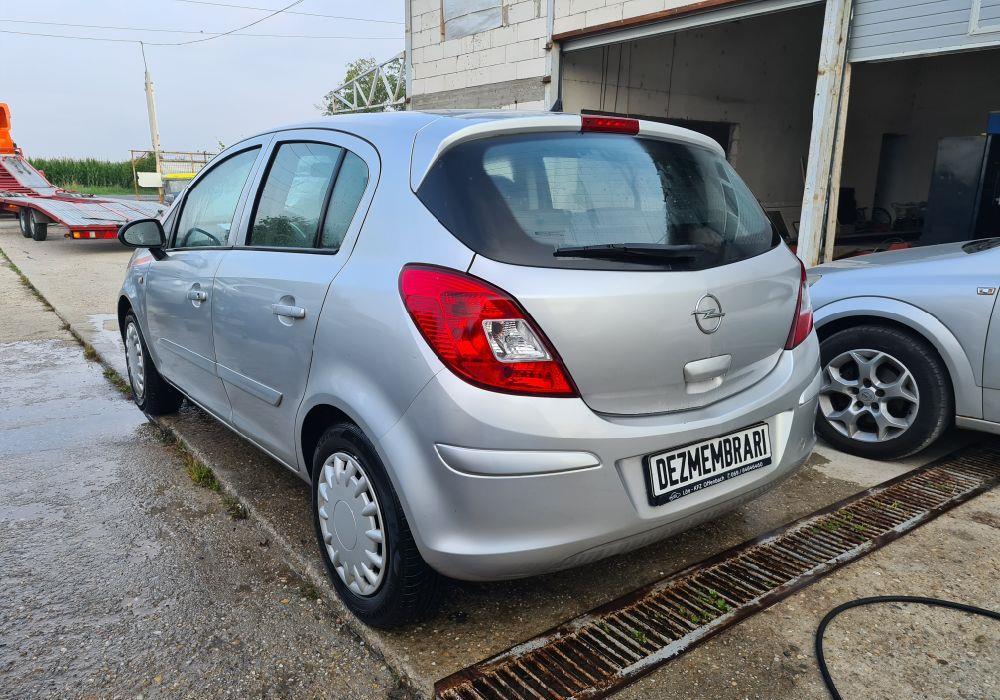 Dezmembram Opel Corsa 1.3 CDTI 55 kW / 75 HP an 2008 Corsa D 1.3CDTI. orice piesa