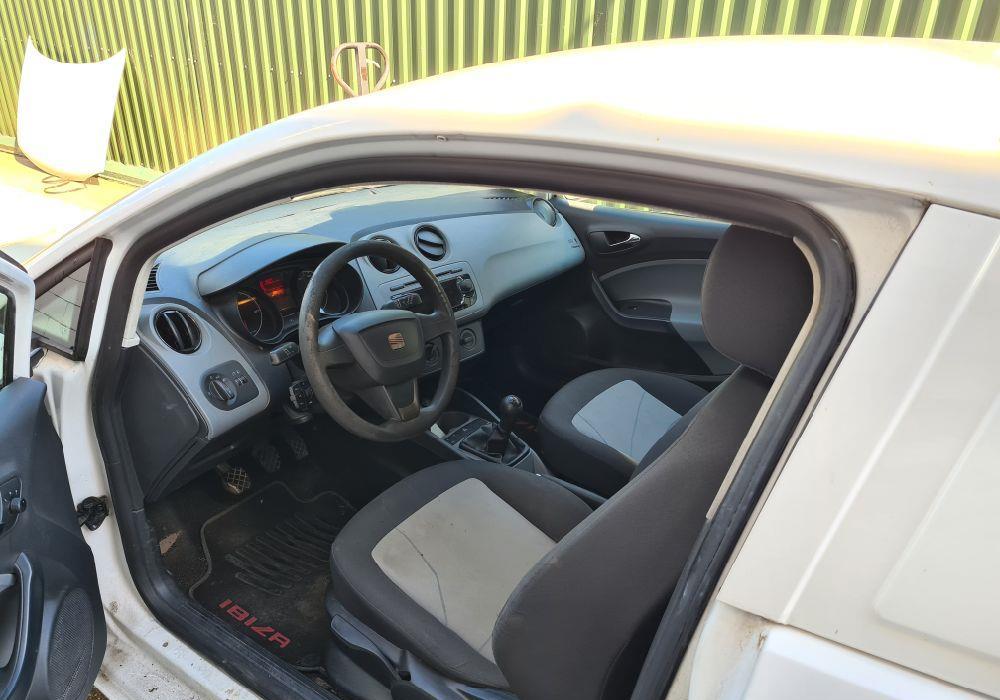 Dezmembram Seat Ibiza 6J1 1.2 TDI 55 kW / 75 HP. motor CFWA an 2013