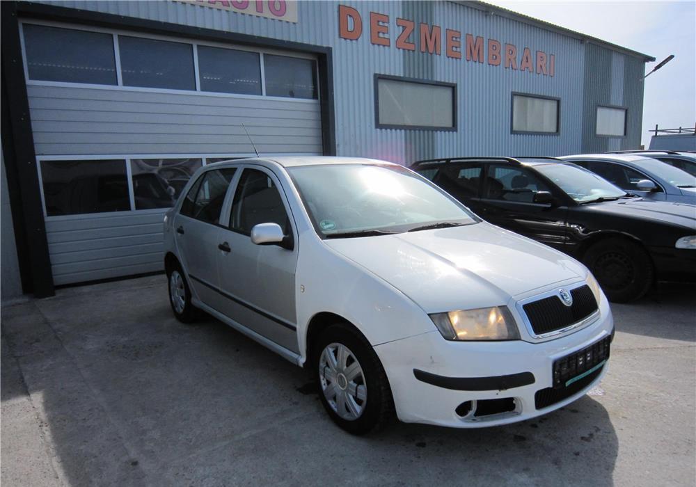 Dezmembram SKODA FABIA 1.4 I COD MOTOR AUA 2001-2008