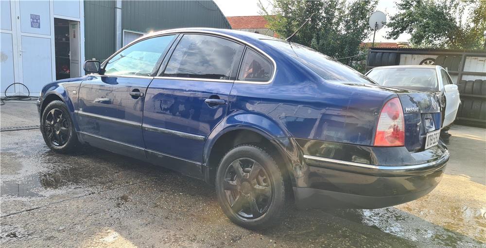 Dezmembram Volkswagen Passat B5.5 1.9tdi 96kw 131cp 6 treptel an 2002.