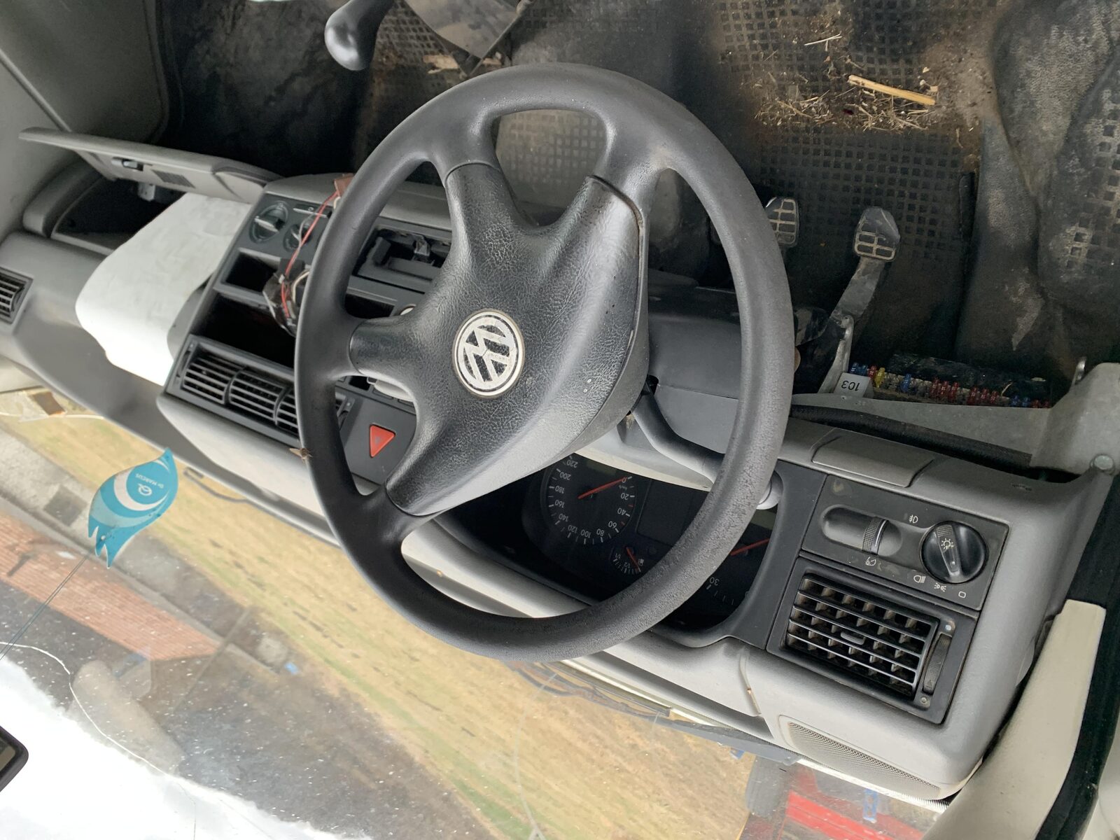 Dezmembram Volskwagen Trasporter TDI