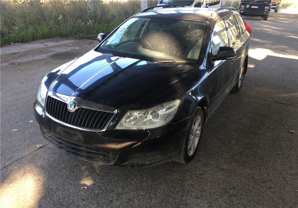 dezmembrari skoda octavia 2 facelift break si berlina 2013 1.6 tdi si 2.0tdi manuala si automata DSG