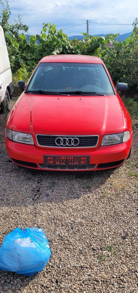 Dezmembrez Audi a4