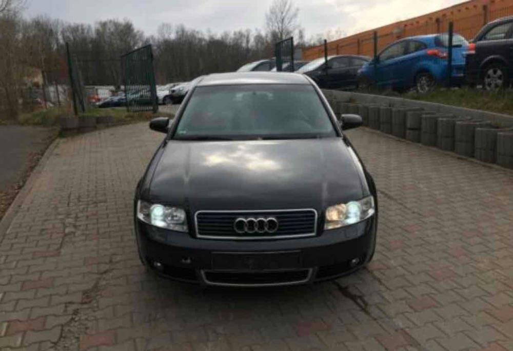 dezmembrez audi a4 b6 1,9 tdi