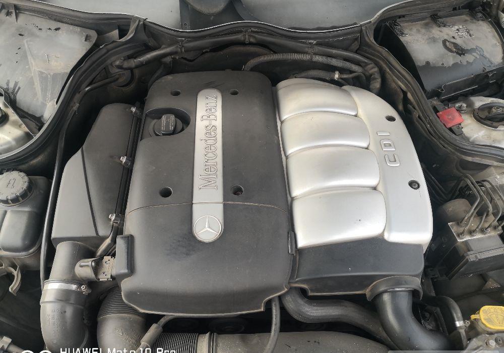 Dezmembrez C 220 cdi
