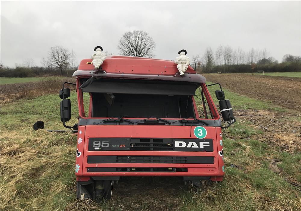 Dezmembrez cabina DAF ATI